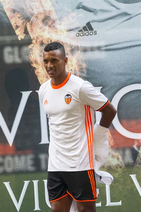 valencia nani